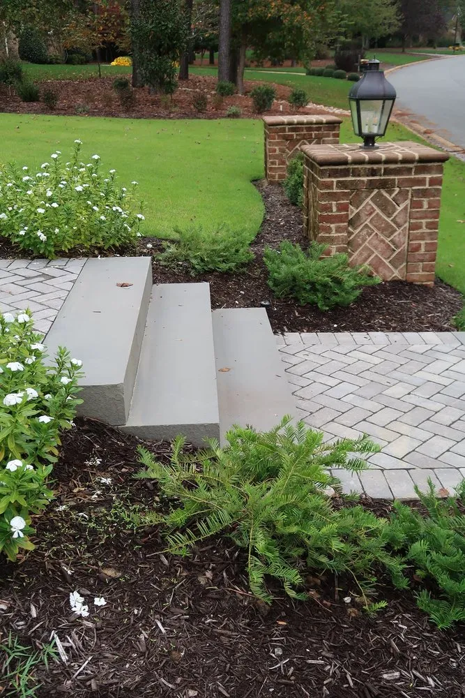 Expert outdoor landscaping experts serving Toano, VA - The King's Garden