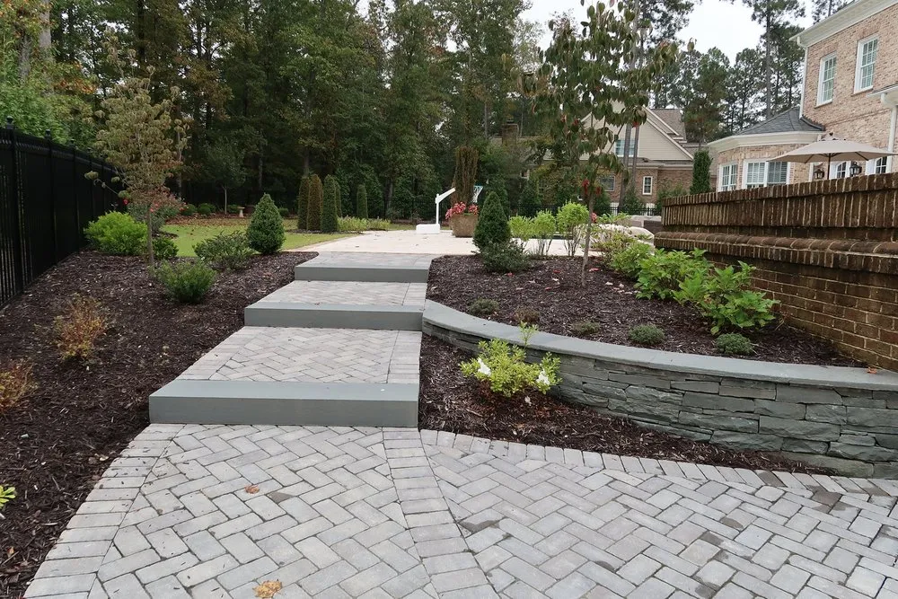 Reliable yard cleanup service for residential properties in Toano, VA by The King's Garden