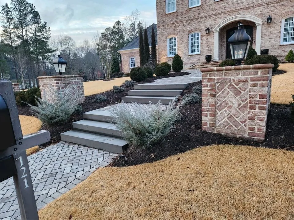 Local lawn care service in Toano, VA by The King's Garden