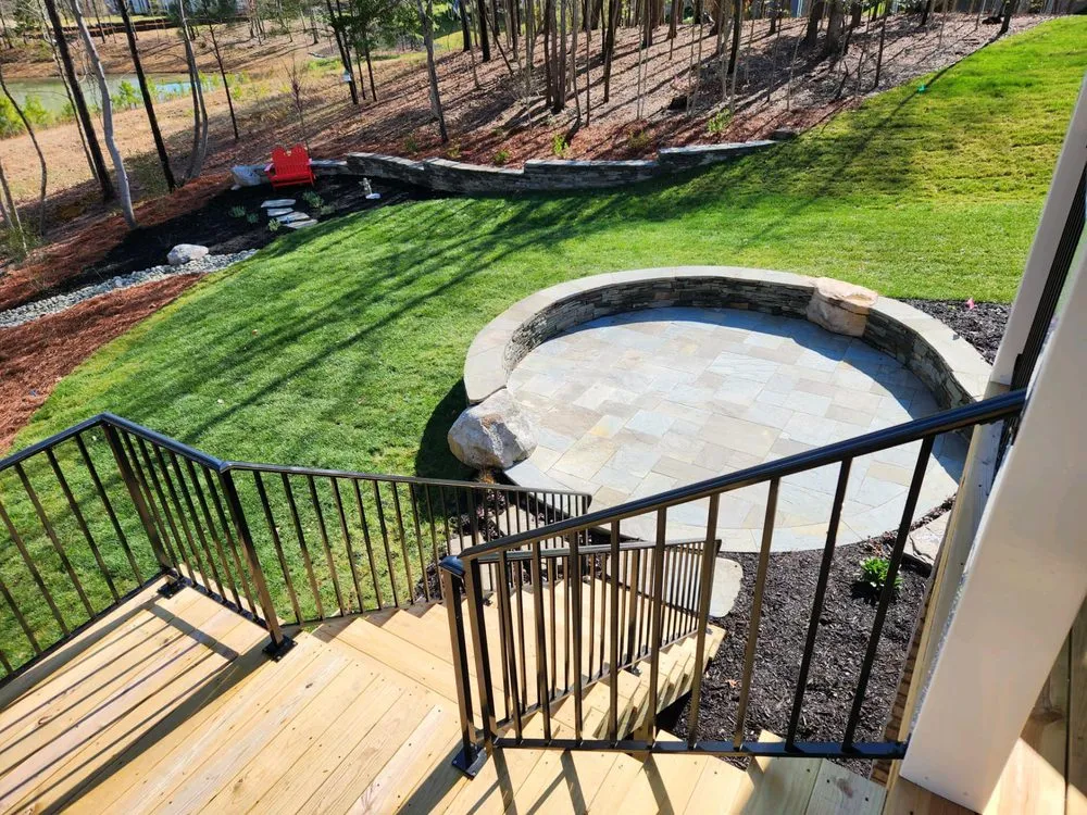 Affordable lawn mowing service in Toano, VA - The King's Garden