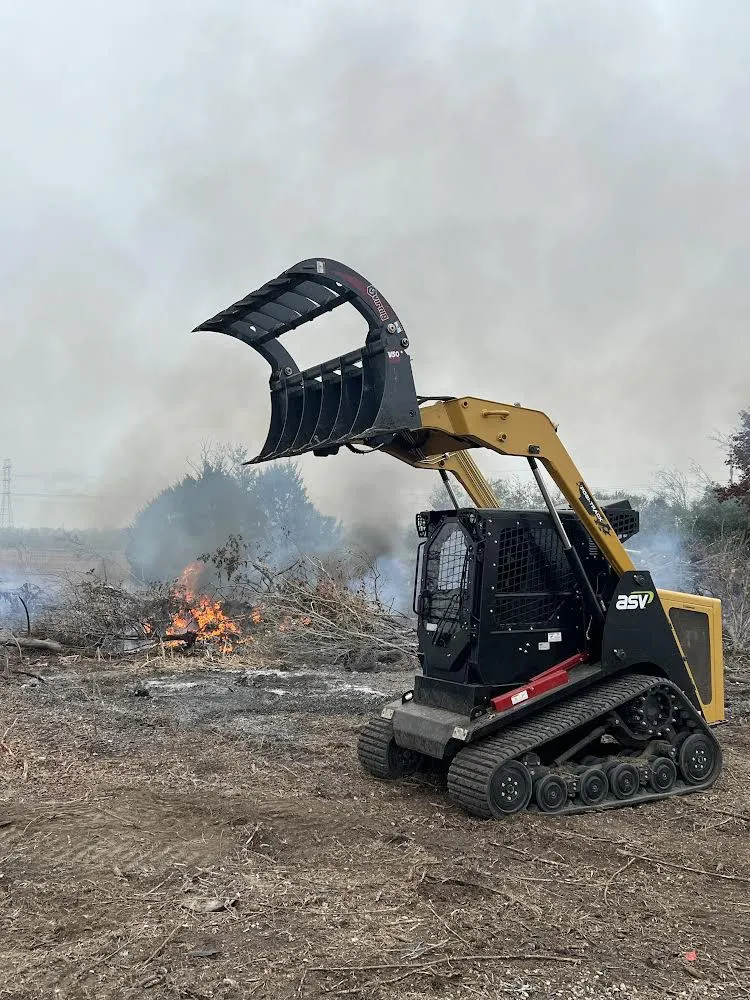 Custom landscape installation experts serving Round Rock, TX - The Land Adjusters