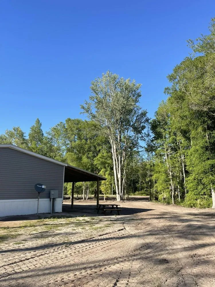 Top-rated lawn care service in Alachua, FL - The Land Gator