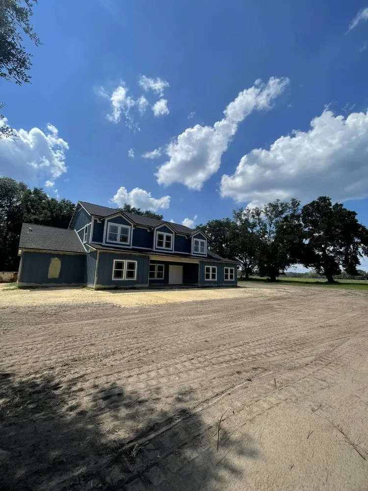 Affordable yard maintenance in Alachua, FL - The Land Gator