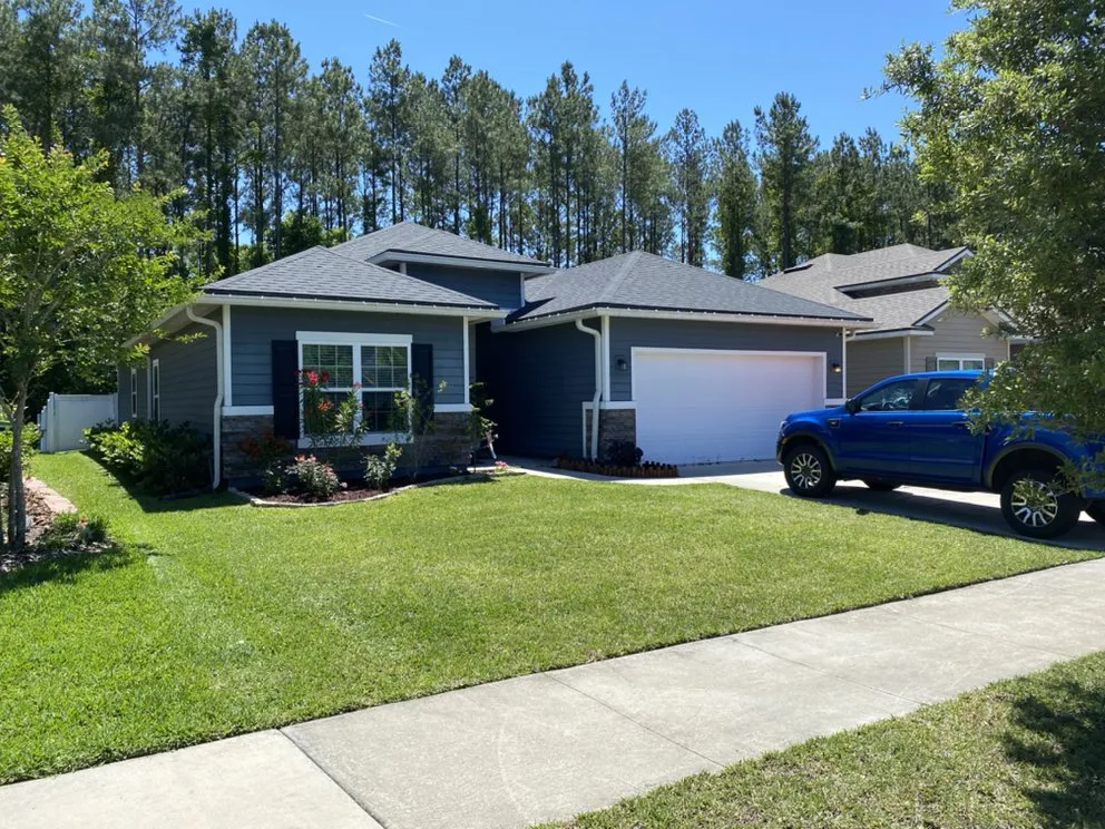 Professional lawn care service for homes in Yulee, FL by The Land Man Lawnscapes and Handyman Services