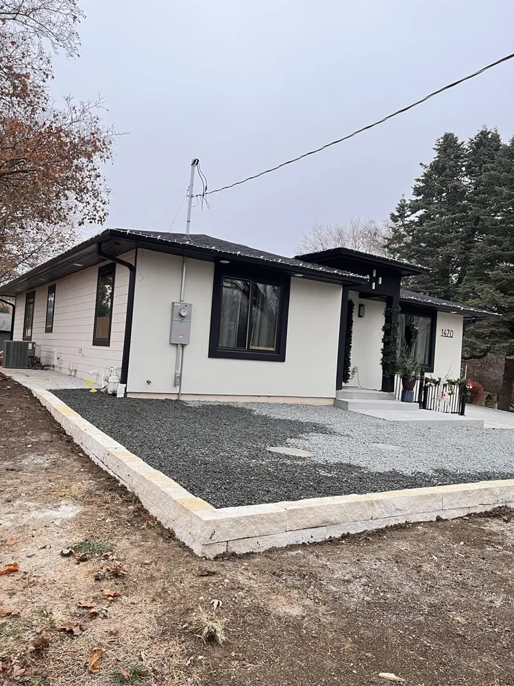 Reliable lawn care service in Des Moines, IA - The Landscape Company