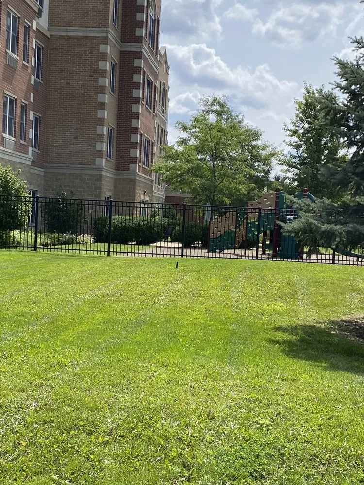 Custom garden landscaping near you across Des Plaines, IL - The Landscape Dept