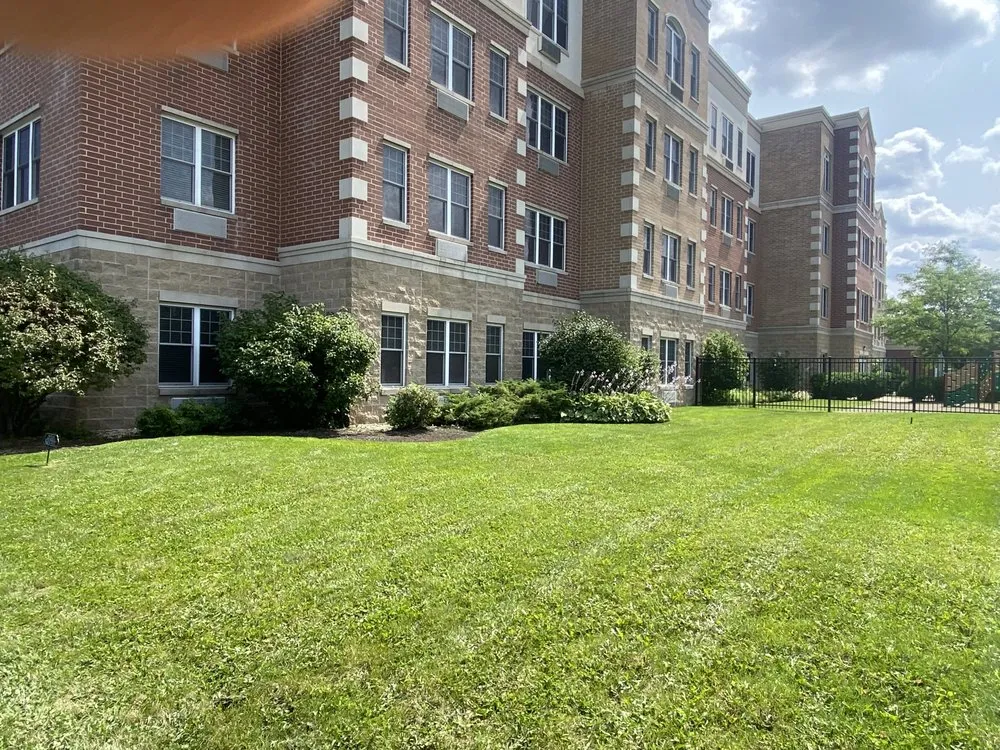 Local lawn mowing service experts serving Des Plaines, IL - The Landscape Dept