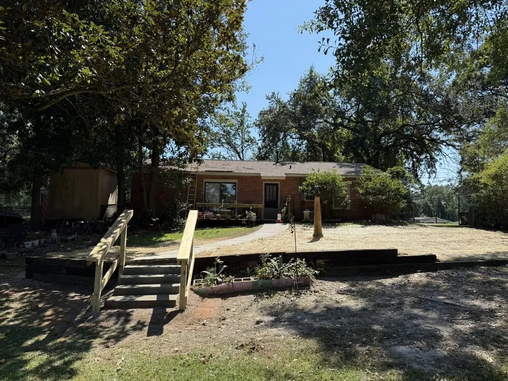 Local yard cleanup service in Semmes, AL - The Landscape Experts