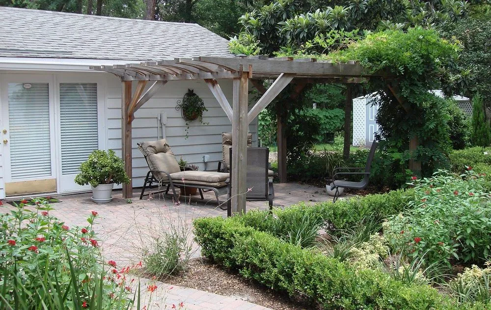 Affordable yard maintenance in Jacksonville, FL by The Landscape Express