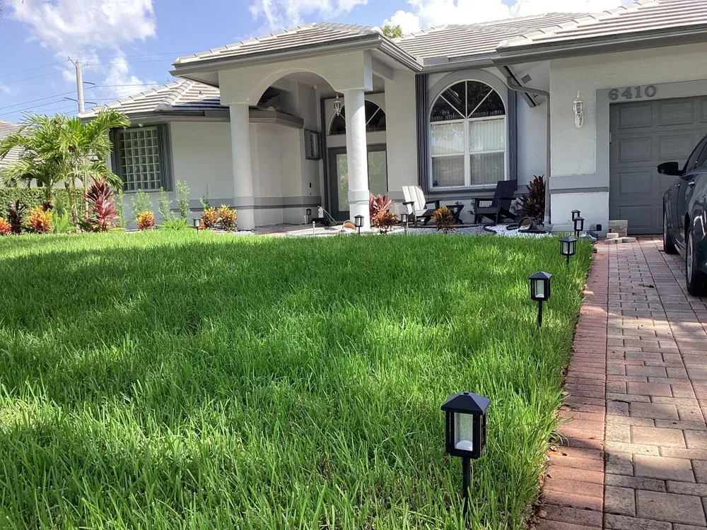 Expert landscape installation in Coral Springs, FL - The Landscape Whisperer