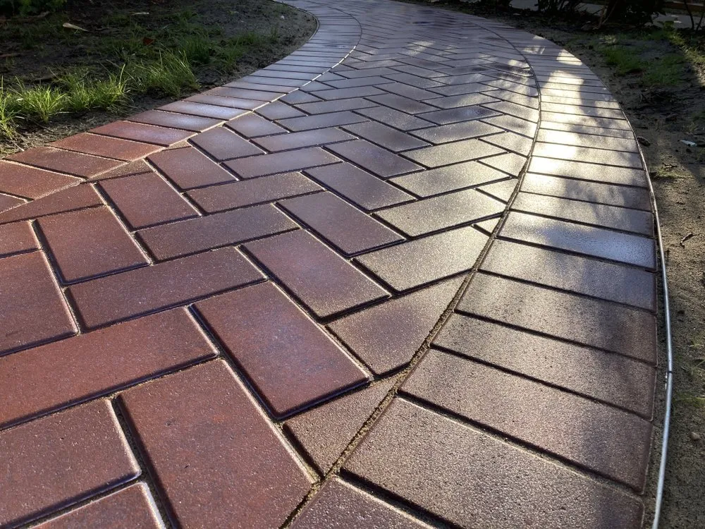 Professional residential landscaping experts serving Chicago, IL - The Landscaper Guy