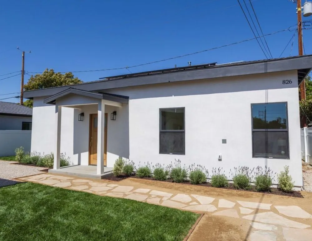 Top-rated garden landscaping with custom design in Los Angeles, CA by The Landscaping Contractor