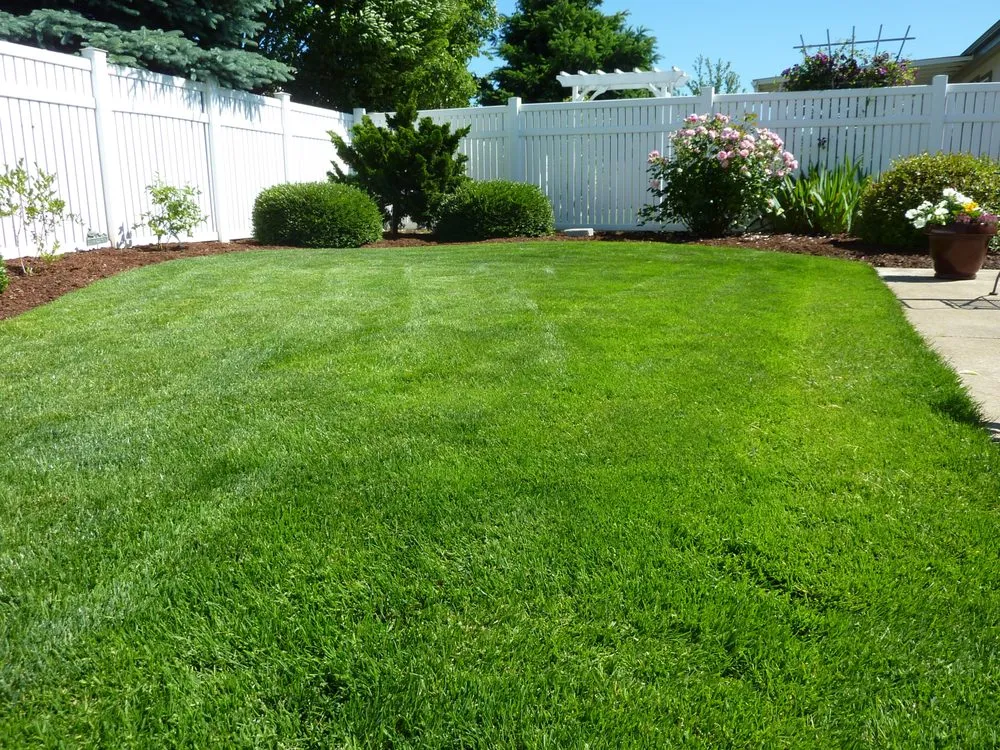 Top-rated yard maintenance in Kuna, ID - The Landscaping Lab