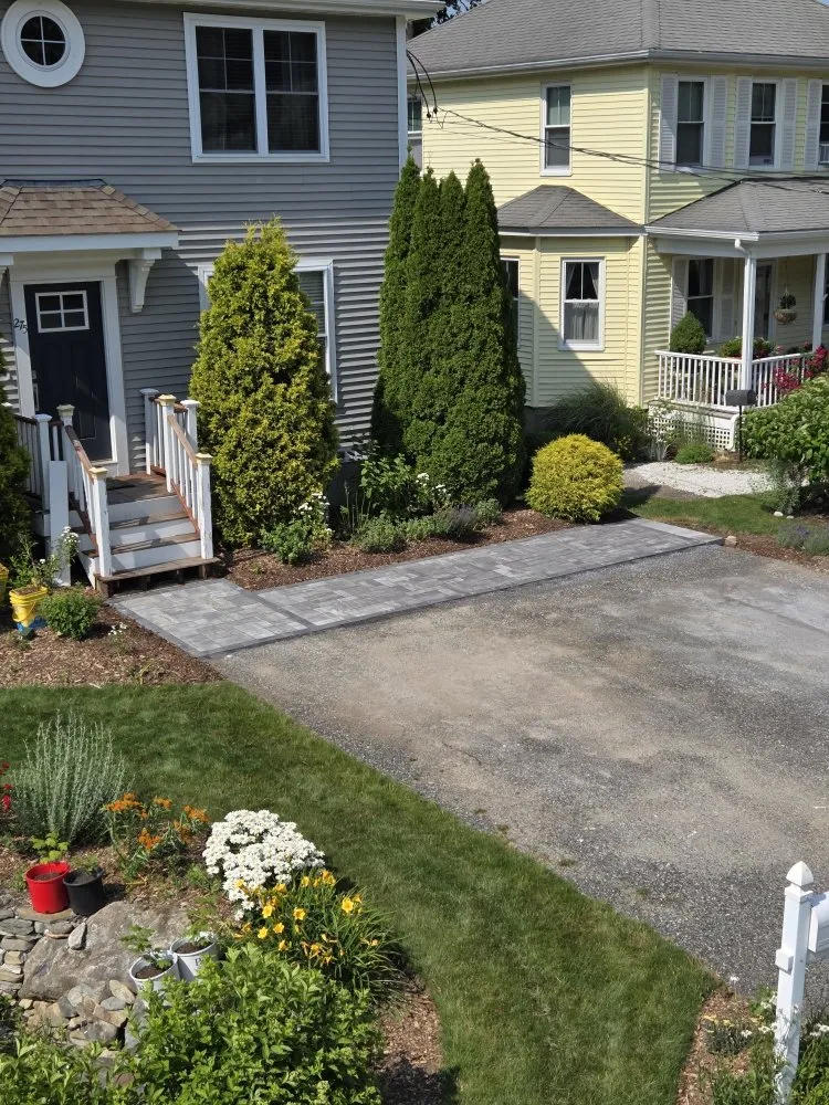 Top-rated garden landscaping in Dighton, MA by The Lawn Artist