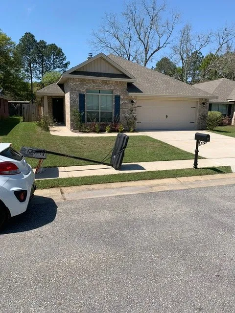 Professional lawn care service in Foley, AL - The Lawn Barber