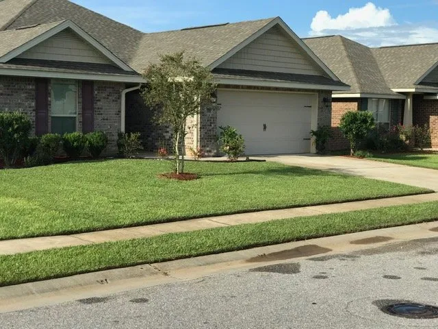 Trusted yard maintenance with custom design across Foley, AL - The Lawn Barber