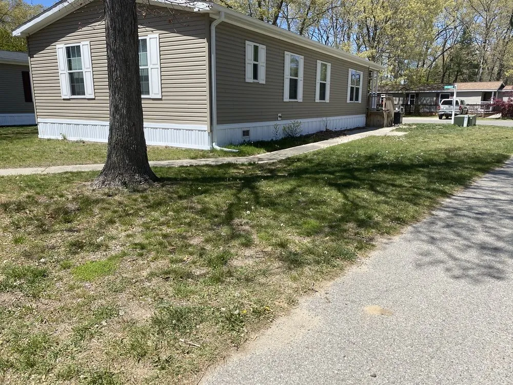 Local residential landscaping experts serving Muskegon, MI - The Lawn Barber