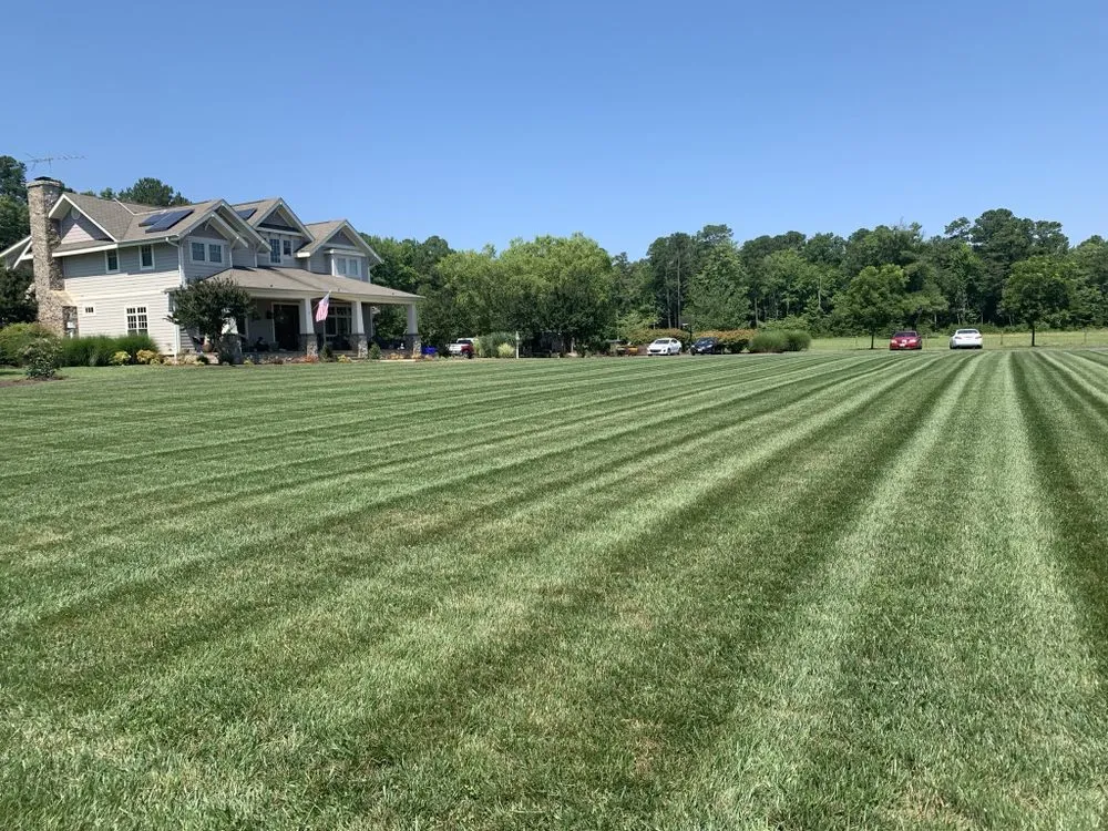 Trusted lawn care service experts serving Newburg, MD - The Lawn Barber