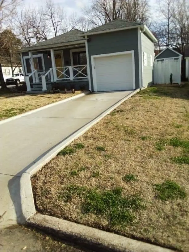 Affordable residential landscaping experts serving Rogers, AR - The Lawn Barber