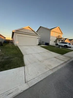 The Lawn Brothers Logo