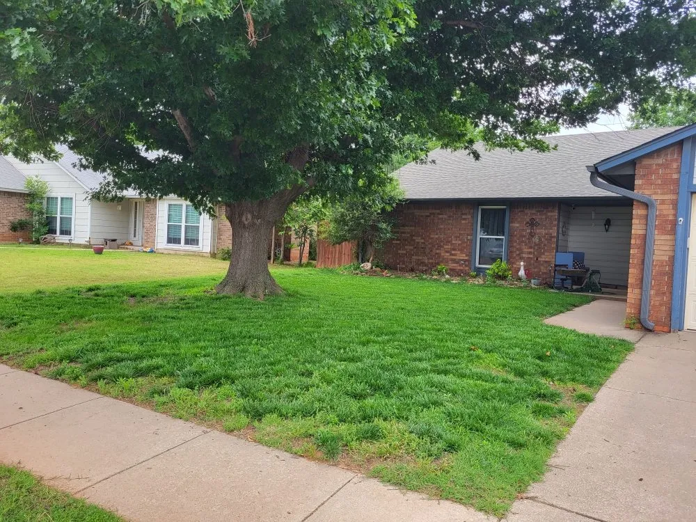 Professional landscaping services experts serving Guthrie, OK - The Lawn Company