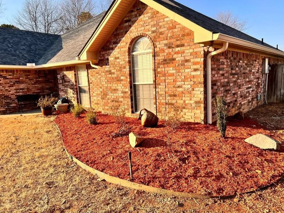 Top-rated yard cleanup service experts serving Little Rock, AR - The Lawn Crew