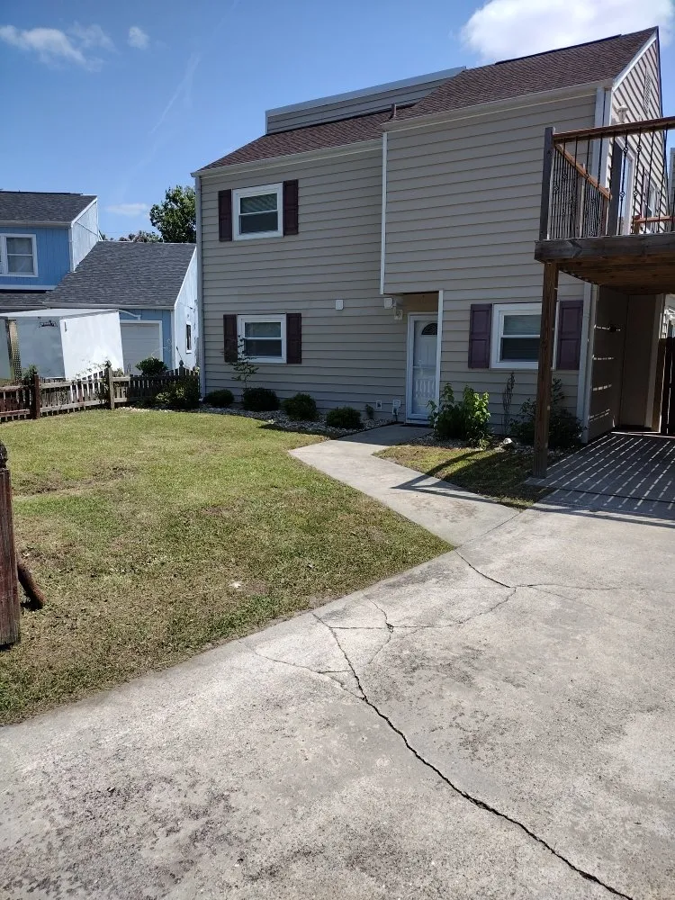 Trusted garden landscaping experts serving Jacksonville, NC - The Lawn Doctor