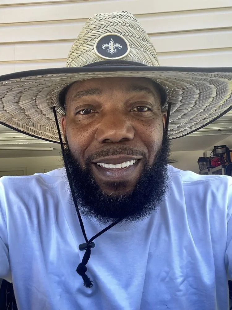 Custom yard cleanup service for homes across Monroe, LA - The Lawn Doctor