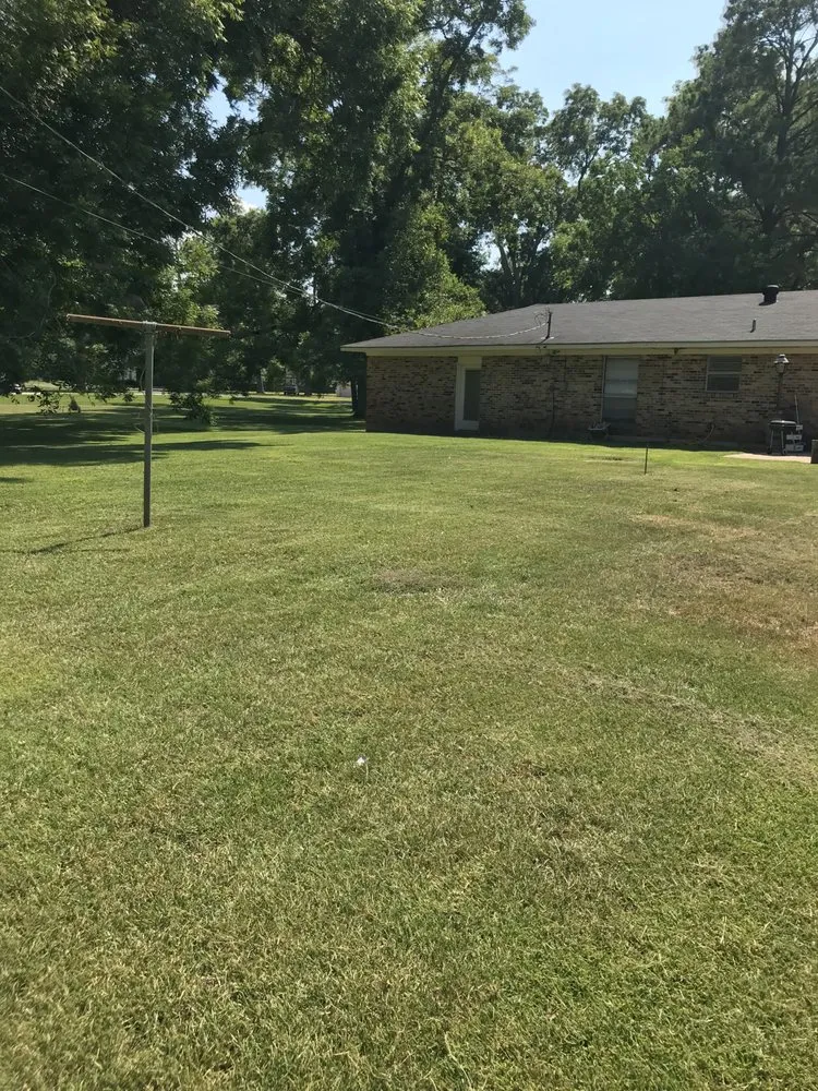 Trusted landscape design with custom design in Natchitoches, LA by The Lawn Dr Of Natchitoches