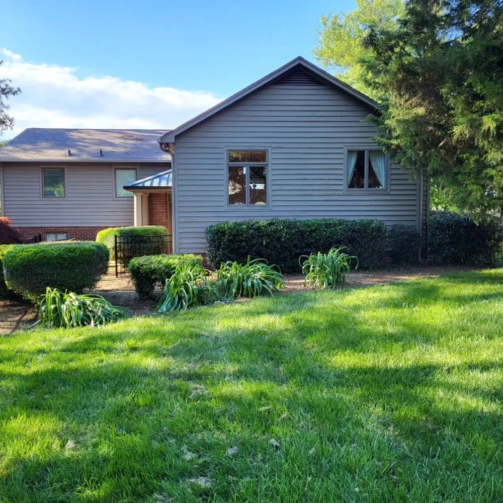 Professional outdoor landscaping experts serving Mooresville, NC - The Lawn Expert