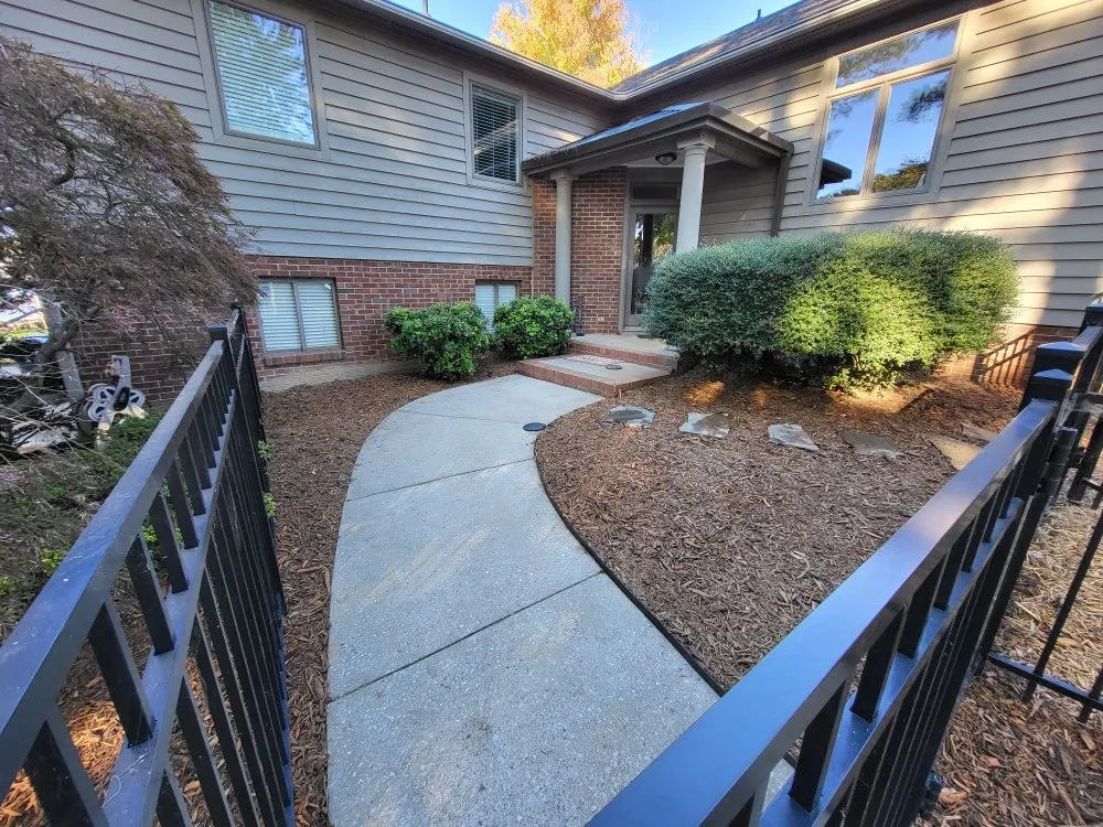 Local residential landscaping experts serving Mooresville, NC - The Lawn Expert