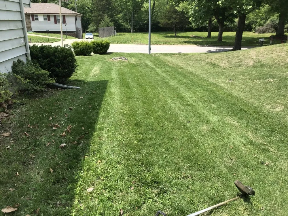 Top-rated outdoor landscaping experts serving Kansas City, MO - The Lawn Fellaz