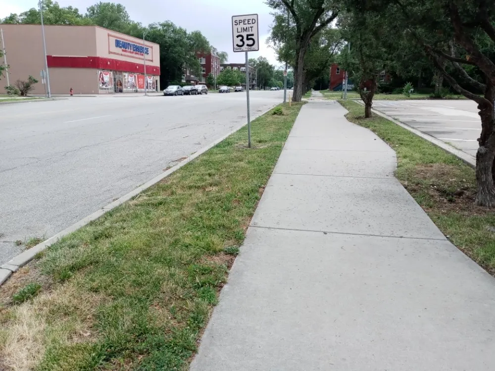 Reliable garden landscaping with custom design across Kansas City, MO - The Lawn Fellaz