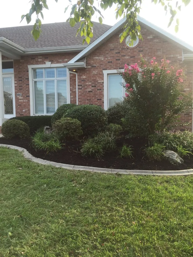 Trusted residential landscaping in Ozark, MO - The Lawn Guy Outdoor