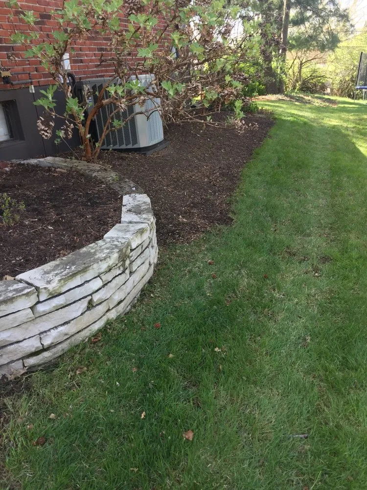 Expert outdoor landscaping for beautiful yards across St. Louis, MO - The Lawn Guy