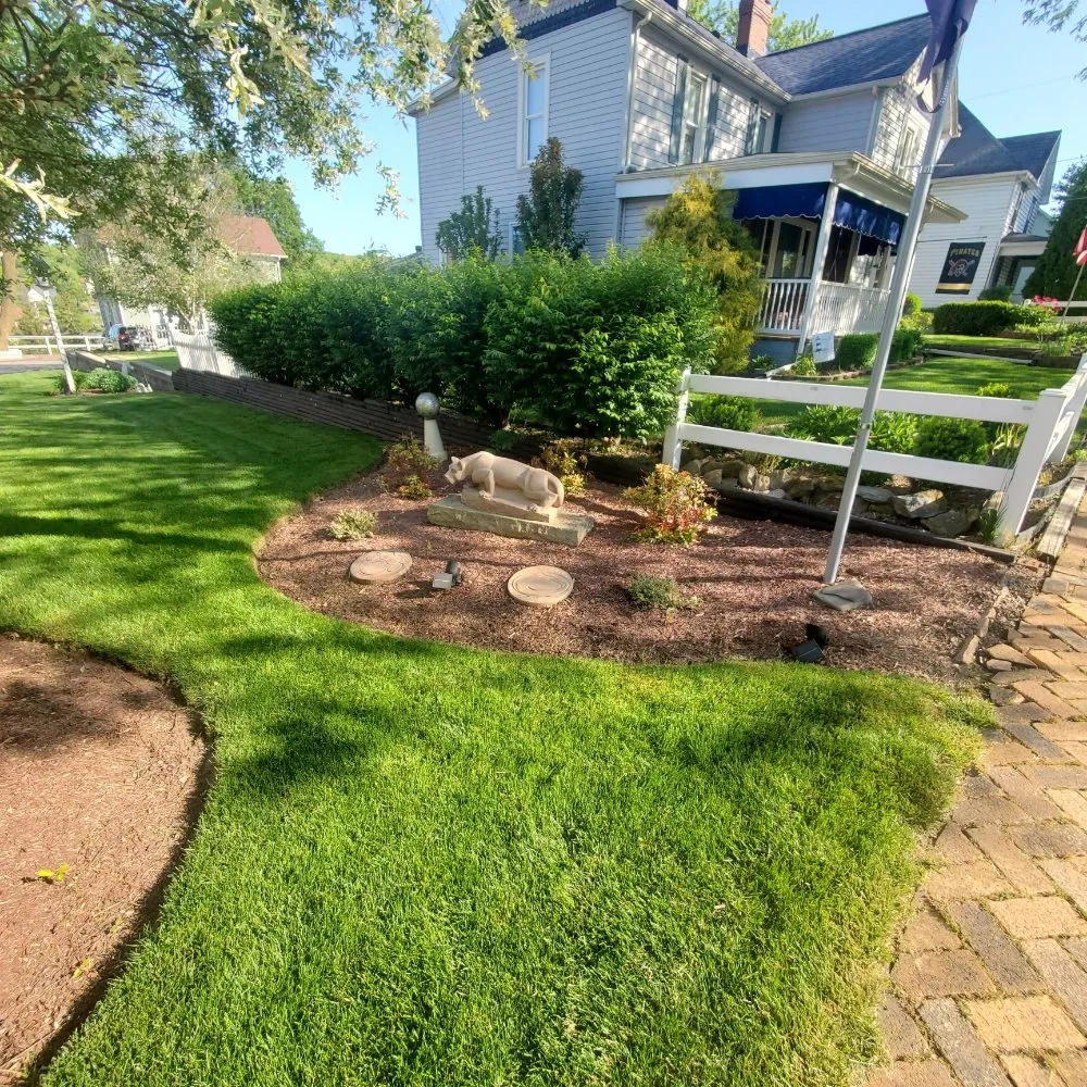 Custom lawn care service near you in Burgettstown, PA by The Lawn Guys