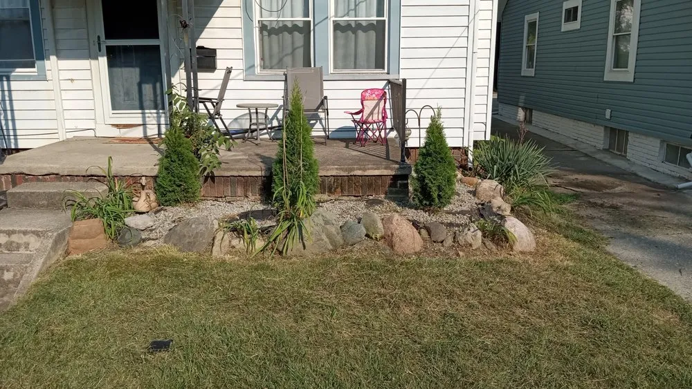 Affordable landscaping services in Toledo, OH by The Lawn Guyz