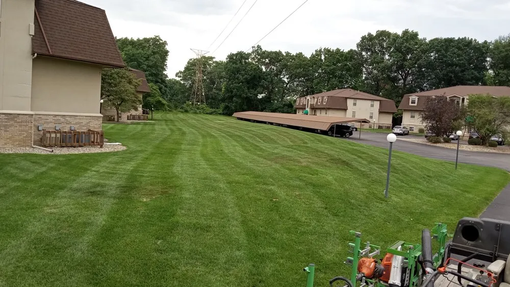 Reliable lawn mowing service in Toledo, OH - The Lawn Guyz
