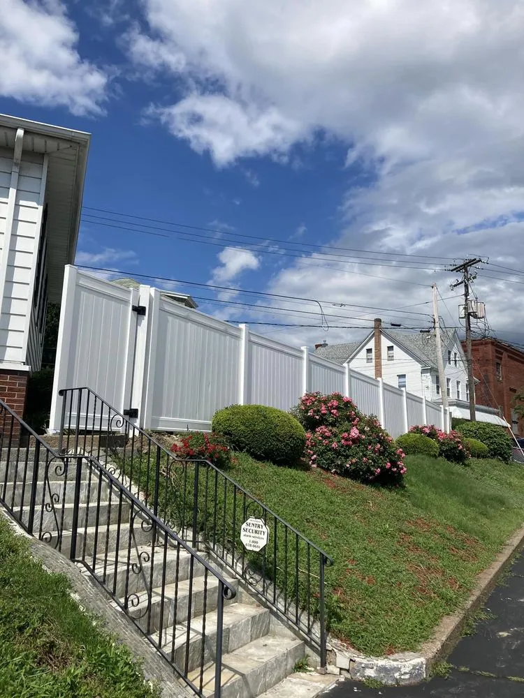 Expert yard maintenance in New Ringgold, PA - The Lawn Helpers