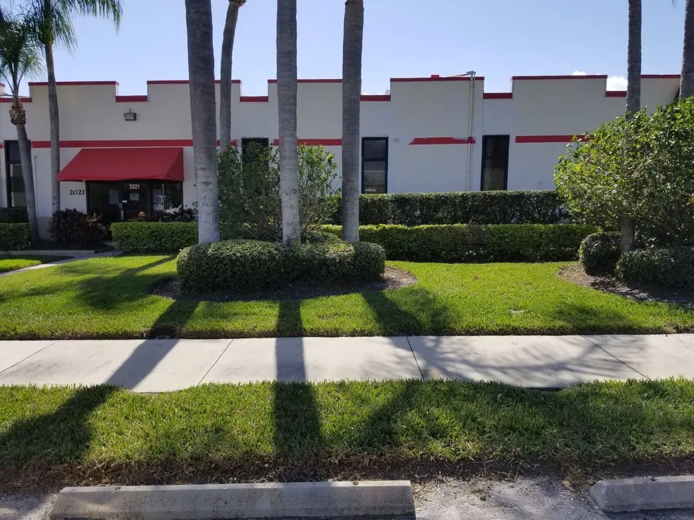 Local yard maintenance in Clearwater, FL - The Lawn Proz of Florida