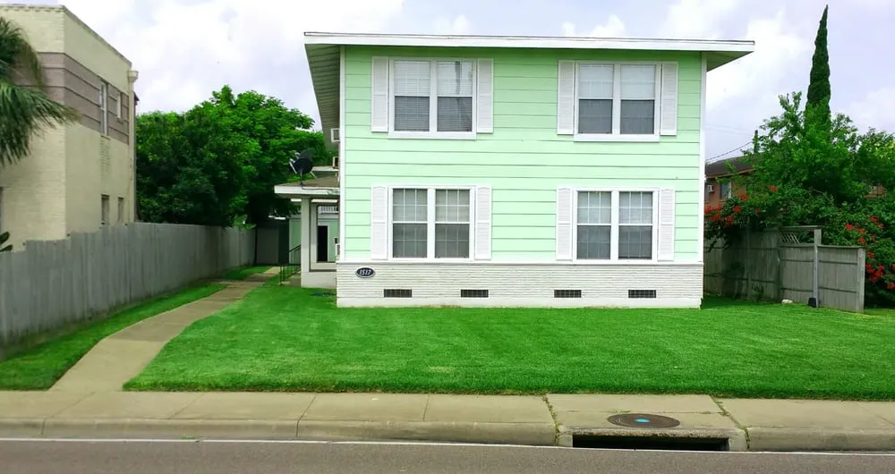 Reliable yard cleanup service near you in Corpus Christi, TX by The Lawn Ranger and Pronto Lawn and Tree Services