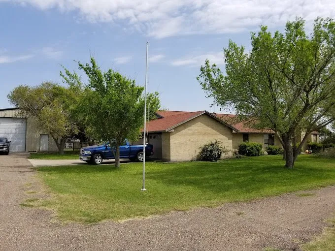 Custom garden landscaping in Corpus Christi, TX by The Lawn Ranger and Pronto Lawn and Tree Services