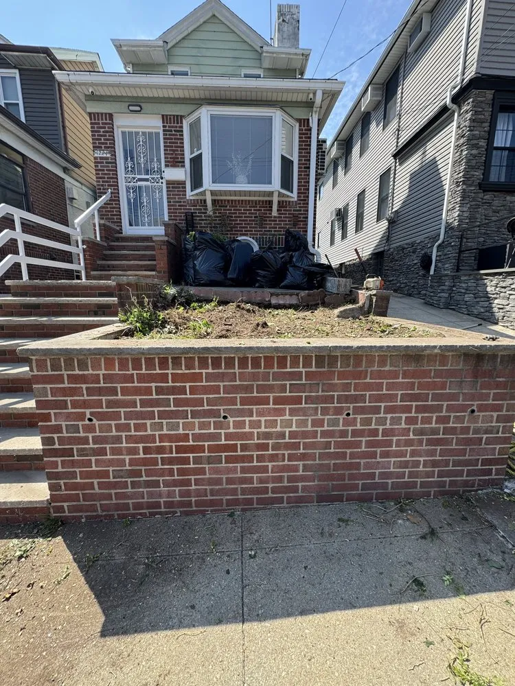 Affordable yard cleanup service in Brooklyn, NY by The Lawn Ranger