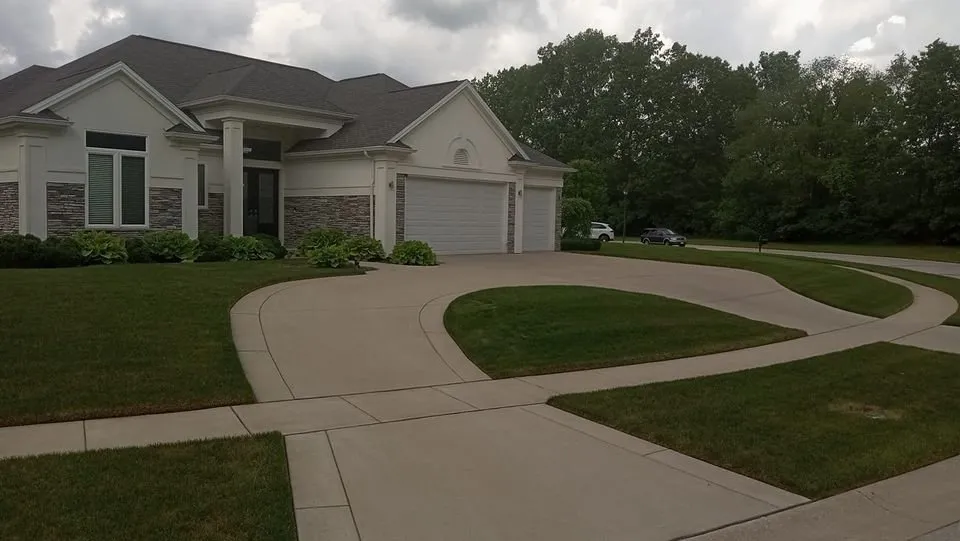 Professional residential landscaping in Toledo, OH - The LawnFather