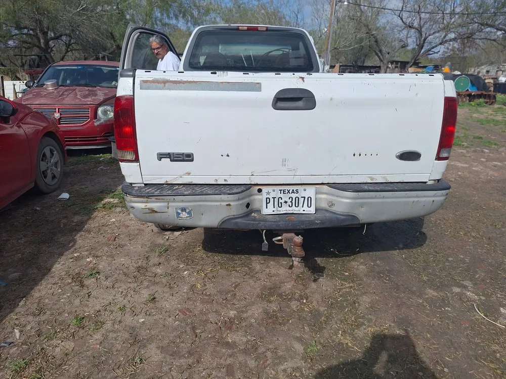 Top-rated lawn mowing service experts serving Santa Rosa, TX - The Lawnman