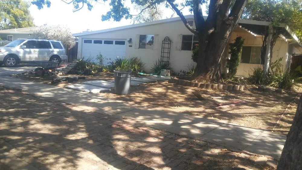 Trusted yard cleanup service for homes in San Jose, CA by The Lawnmowerman