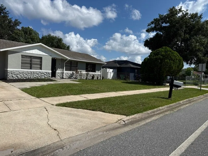 Local yard cleanup service in Alafaya, FL by The Legends Legacy Enterprise