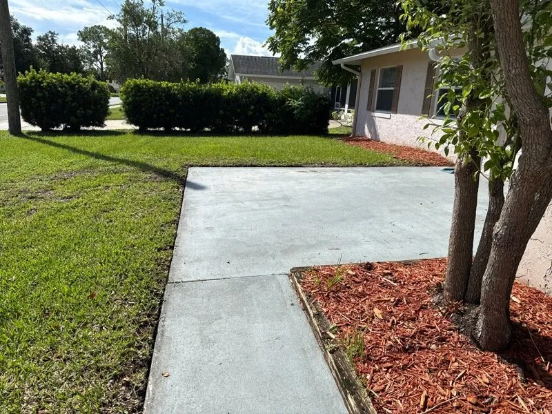 Expert lawn care service for year-round maintenance across Alafaya, FL - The Legends Legacy Enterprise
