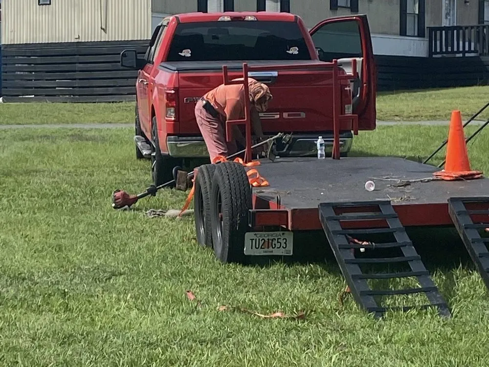 Trusted garden landscaping for year-round maintenance in Pooler, GA by The Life of the Garden