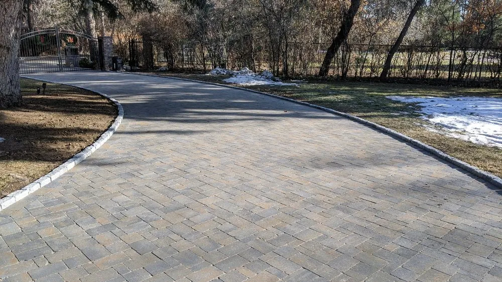 Custom outdoor landscaping experts serving Denver, CO - The Little Guy Pavers